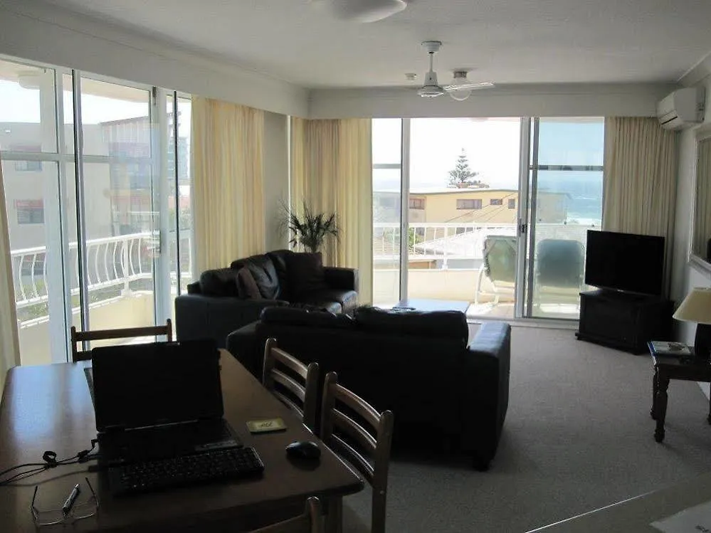 19Th Avenue On The Beach Apart otel Gold Coast 4*,  Avustralya