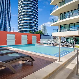 Mantra Broadbeach On The Park Aparthotel