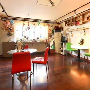 Hostel Comeinn Hongdae - Female Only