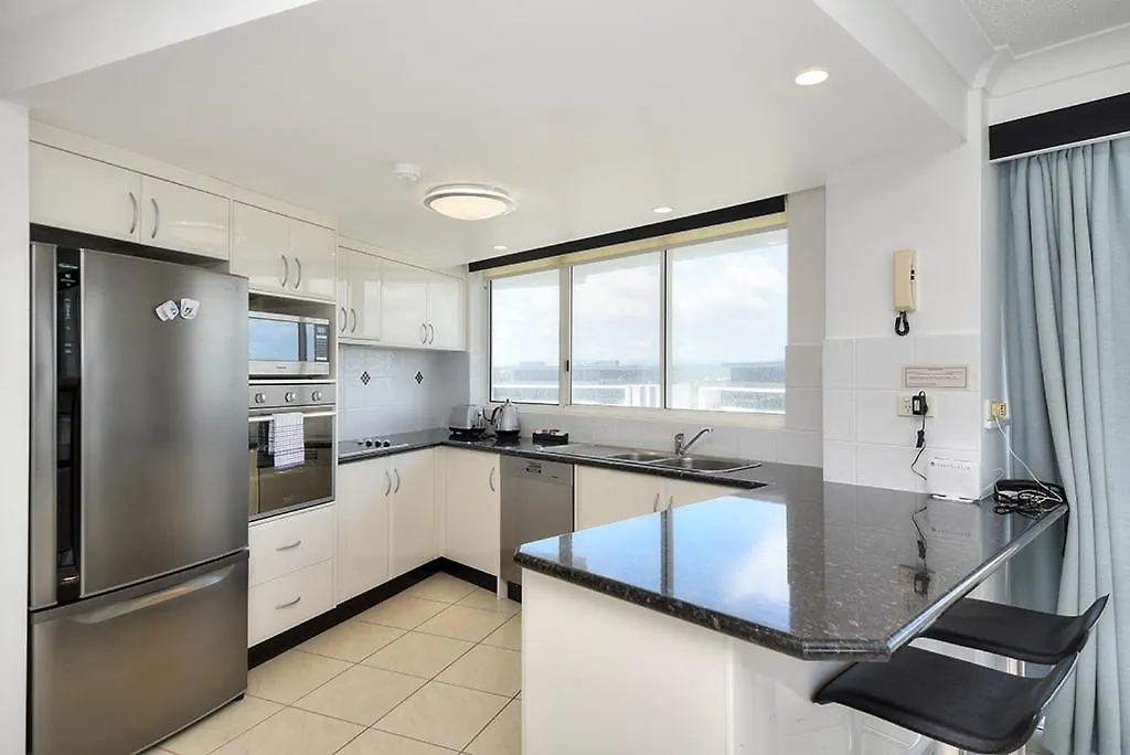 19Th Avenue On The Beach Gold Coast Aparthotel