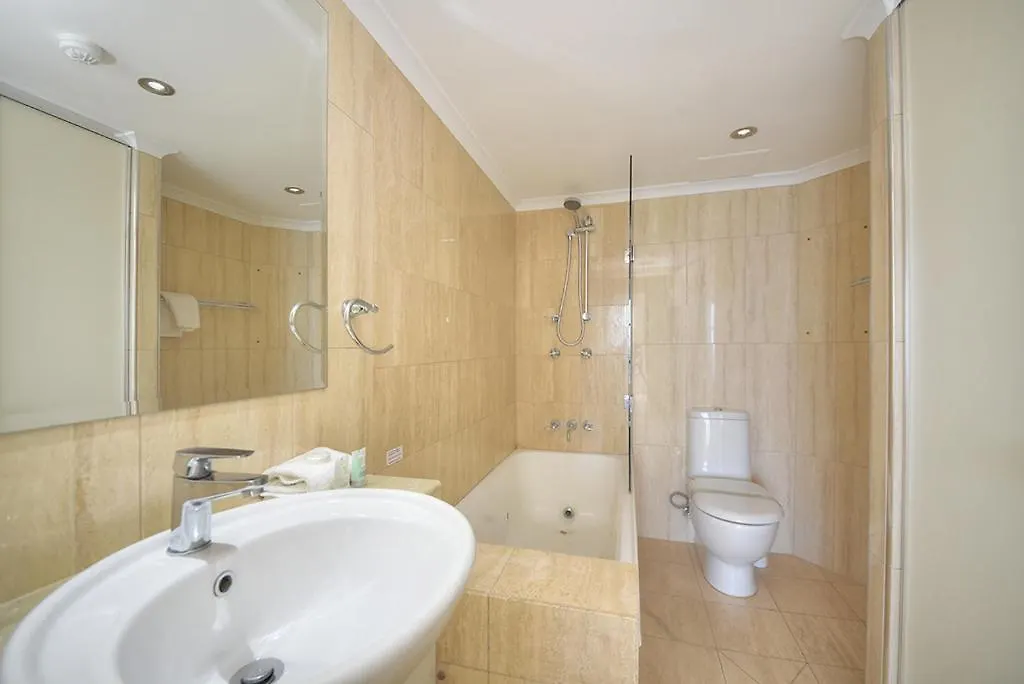 19Th Avenue On The Beach Gold Coast Aparthotel