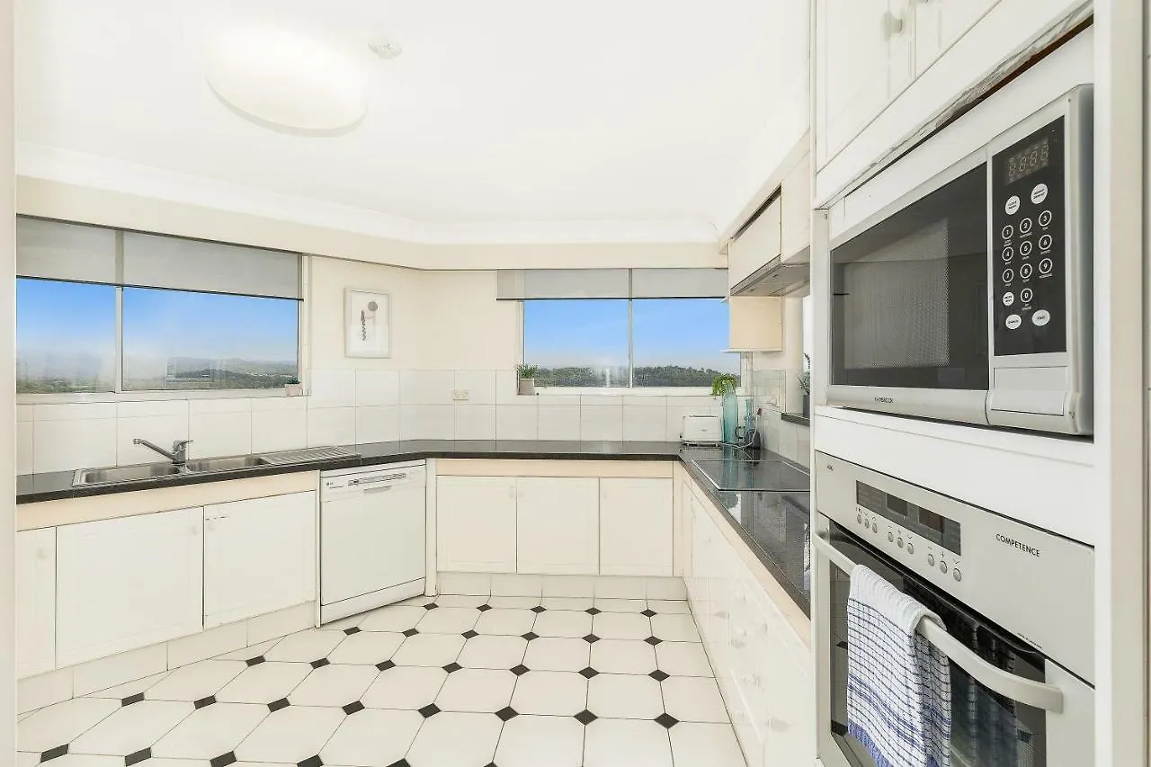 19Th Avenue On The Beach Gold Coast Australia